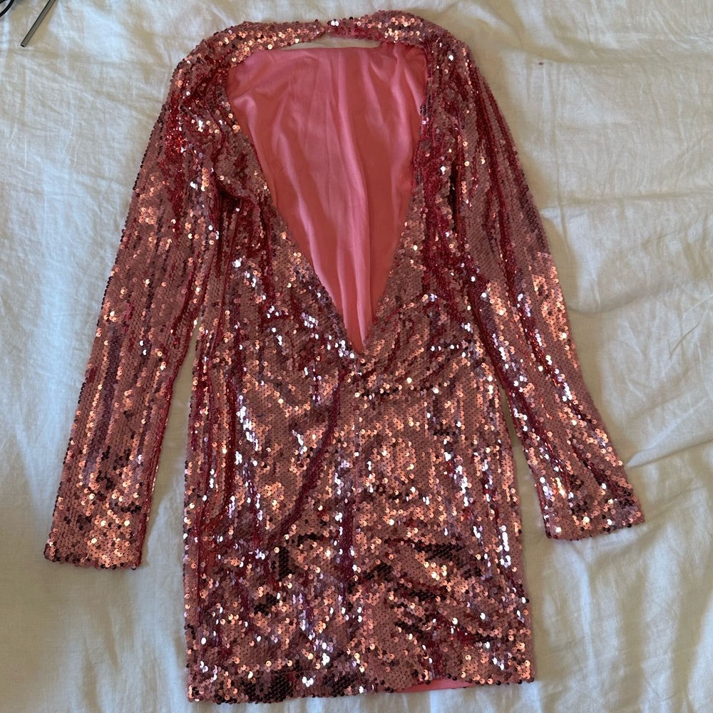 NWT superdown Cindi Sequin Backless Mini Dress XS… - image 4